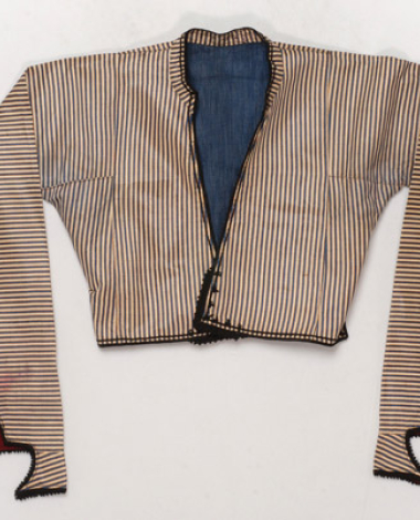 Aradiakos or politikos doulamas, sleeved jacket worn by unmarried women