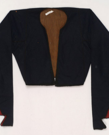 Pisili rouchino, sleeved jacket, worn by unmarried women
