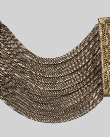 Beletziki, gold plated bracelet made of chains and two flowing plates with wiry decoration
