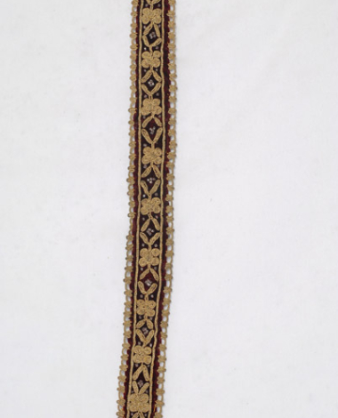 Kapoutsali, velvet, gold embroidered chin-strap