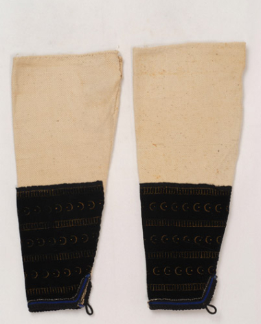 Pair of sleeves made of woollen woven fabric, covered at the bottom part with velvet fabric with printed decoration