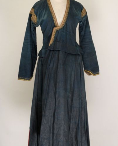 Kaplamas, a kind of dress made of dark-coloured cotton fabric
