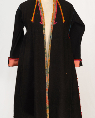 Doulamas, sleeved fullen wool overcoat