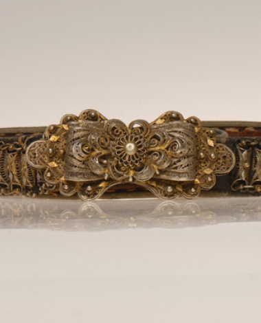 Assimozounaro, jointed gold-plated filigree belt