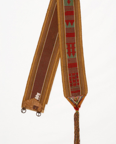Kemeri, handwoven sash with the card technique