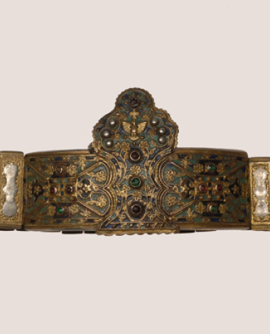 Zounari me tin korona, jointed belt with a gold-plated cast buckle