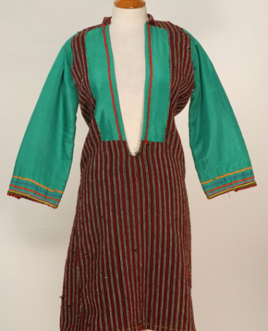 Tserna chalatza, woollen, sleeved , everyday foustani (dress)