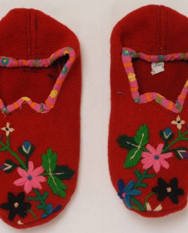 Women's woollen slippers