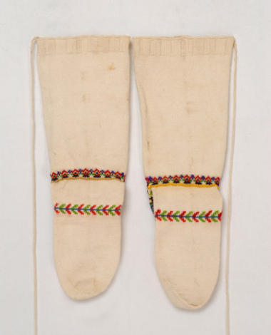 Stockings with mytoftera and ploumia (finery) at the heel