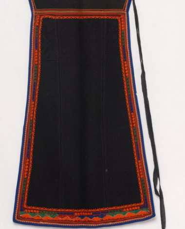 Black skoutisia apron embroidered with multicoloured silk outres (silk braids)