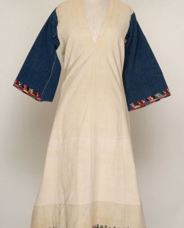 Women's p'cham'sou (chemise) from Kavakli