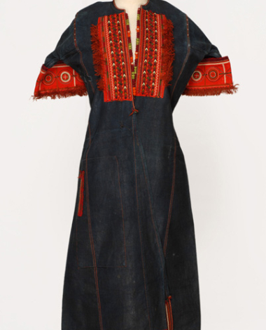 Sayias, dyed glazed dress open at the front