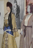 Άποψη της μόνιμης έκθεσης στο ΜΕΛΤ (νυν ΜΝΕΠ), 1973-2019. Δεξιά: Δύο κυπριακές φορεσιές από τη συλλογή του ΜΕΛΕ.